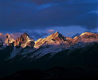 《百英雄传》新预告公开 明年4月23日发售